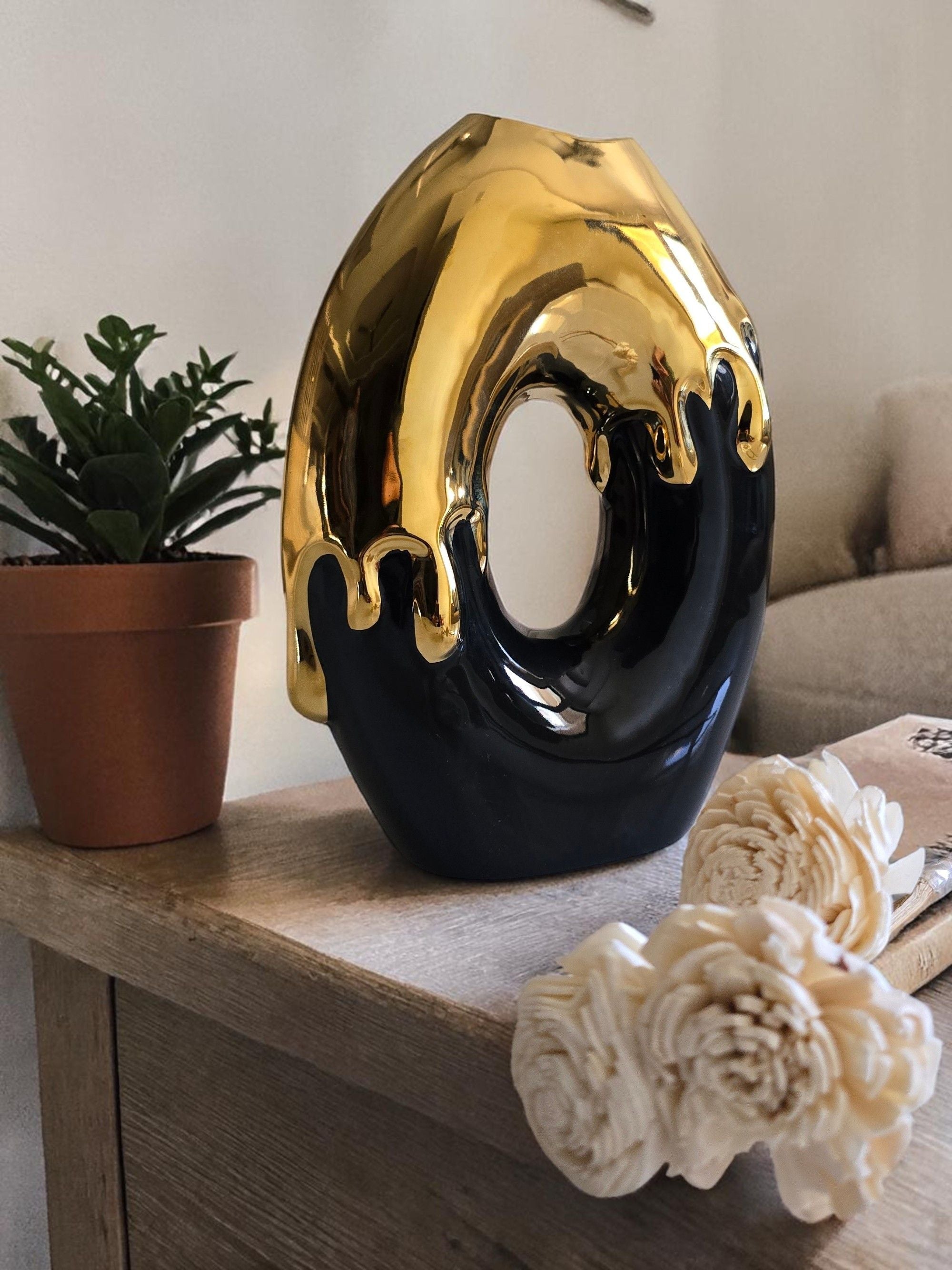 Sun Mun Decors Black & Golden Ceramic Premium Melting Gold Vase | Grocsy
