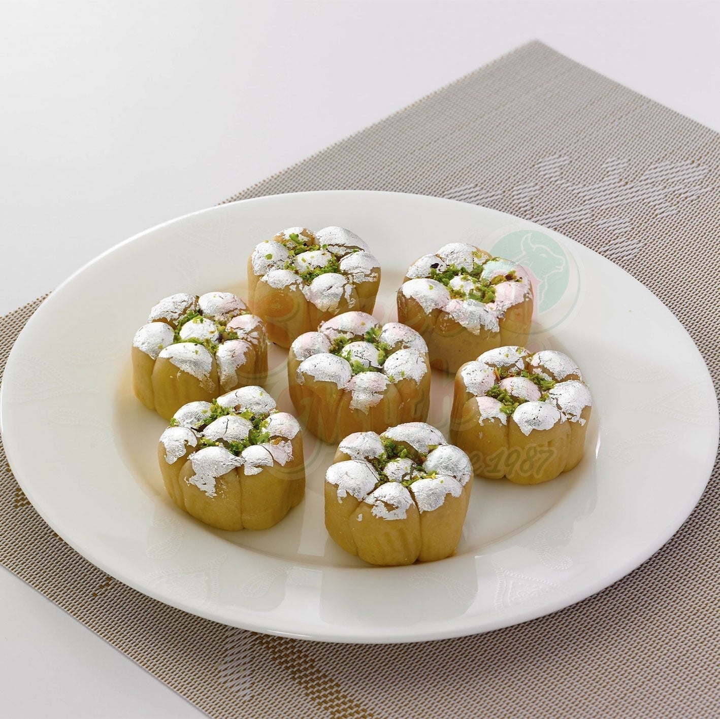 Shree Mithai Kaju Gajra | Grocsy