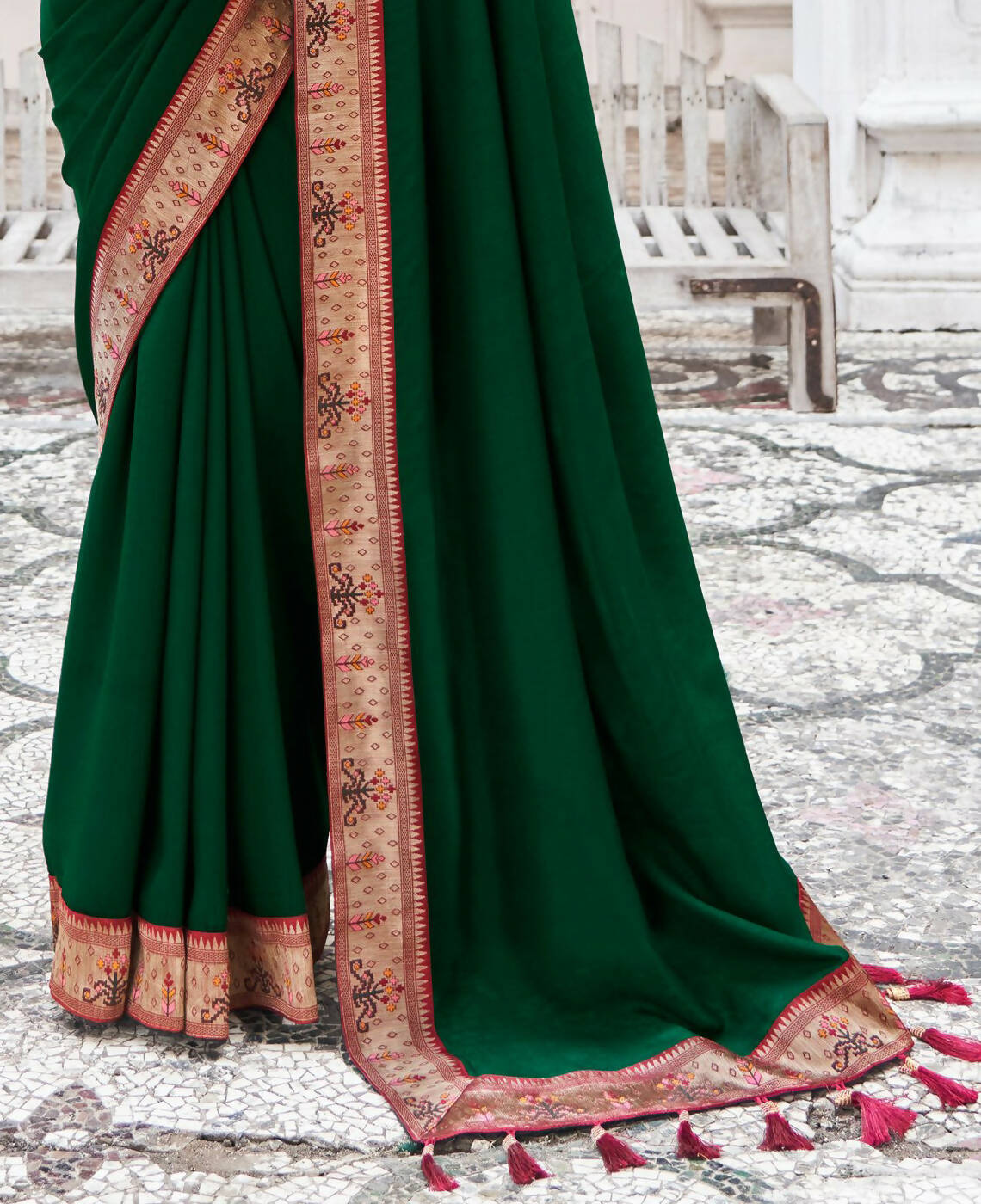 Green Vichitra Solid Saree With Unstitched Blouse Piece - Juhi | Grocsy