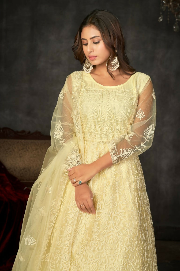 Jyoti Fashion Women's Cream Net Embroidered Anarkali Kurta Pant Set With Dupatta | Grocsy