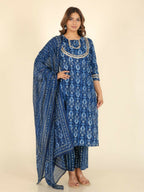 Aramya Straight Soft Cotton Ikat Print Women's Kurta Set - Blue | Grocsy
