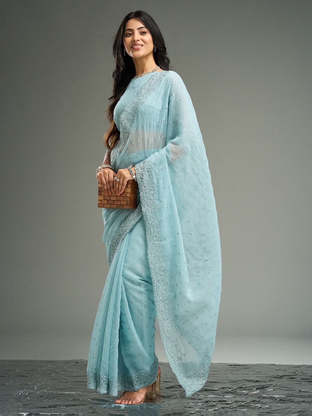 kasee Floral Embroidered Saree | Grocsy