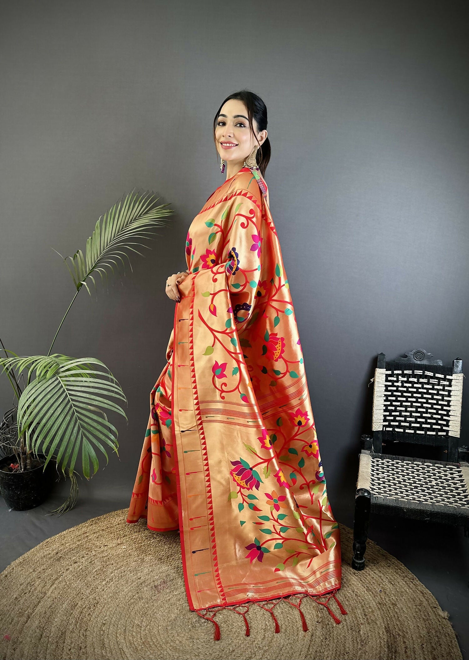 Joban Fashion Reddish Pink Floral & Leaf Soft Silk Paithani Saree | Grocsy