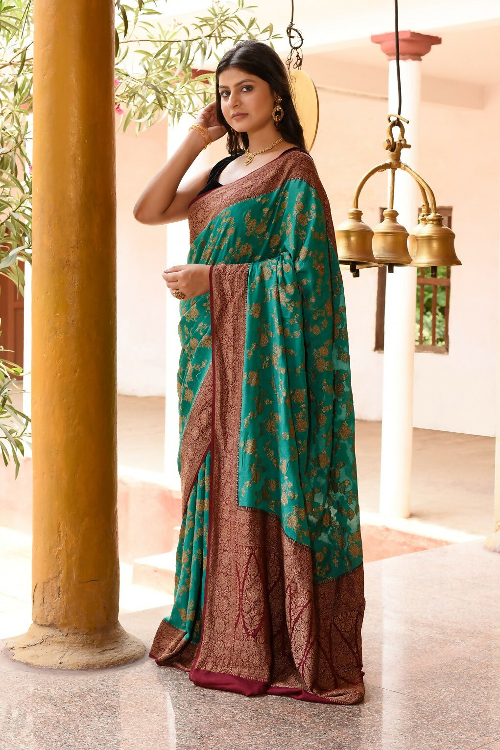Joban Fashion Teal Green Crepe Chiffon Pure Handloom Banarasi Silk Saree | Grocsy