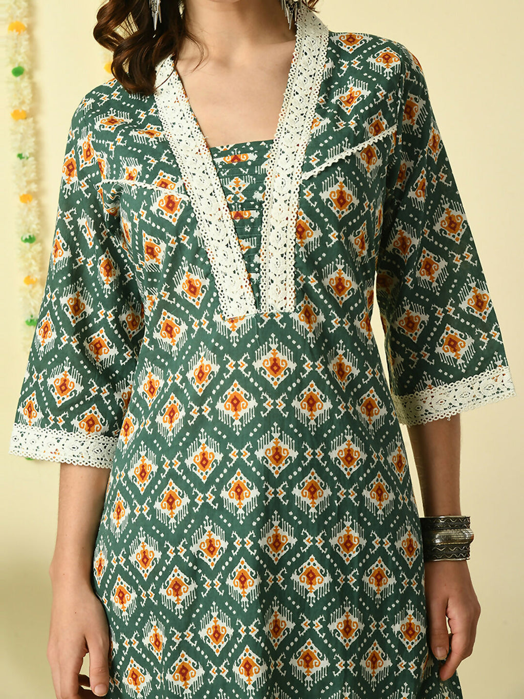 Myshka Women's Green Pure Cotton Kurta & Trousers With Dupatta Party Sets | Grocsy