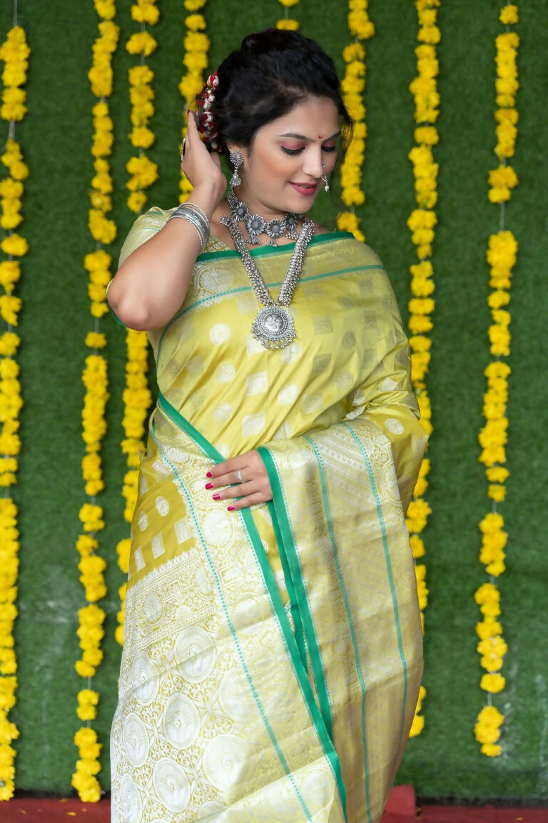 Jyoti Fashion Women's Green Soft Handloom Silk Zari Woven Saree with Blouse | Grocsy