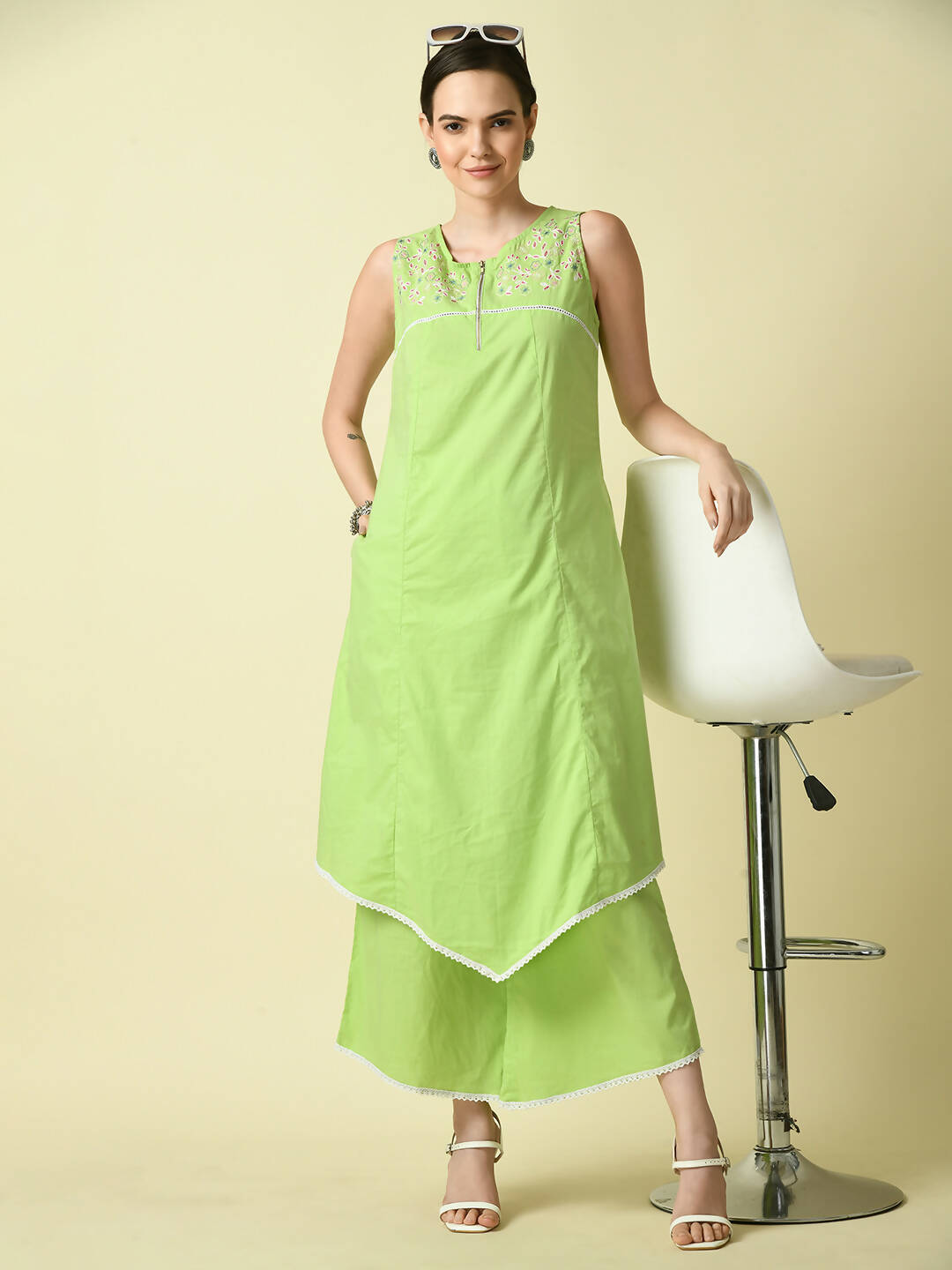 Myshka Women's Green Embroidered Kurta With Palazzo | Grocsy