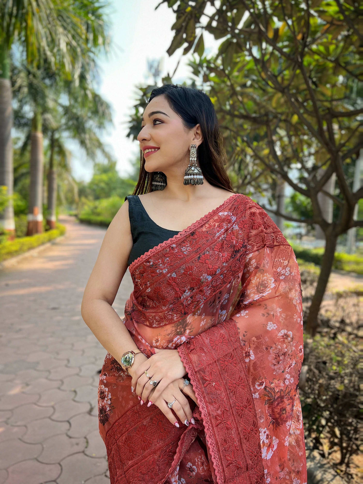 Vamsee Gunjan Red Organza Saree | Grocsy