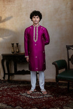 Falling Raw Silk Magenta Perple Rajyog Kurta Set By Hilo Design | Grocsy