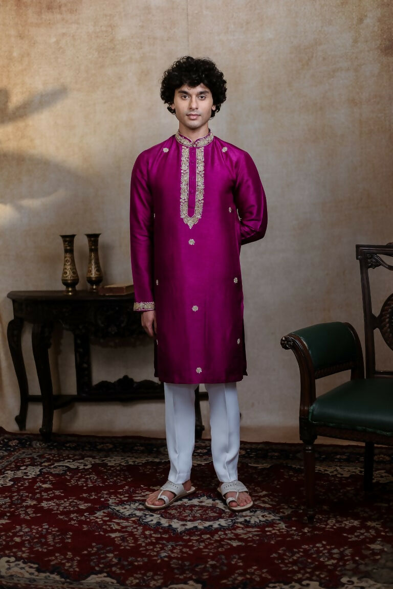 Falling Raw Silk Magenta Perple Rajyog Kurta Set By Hilo Design | Grocsy