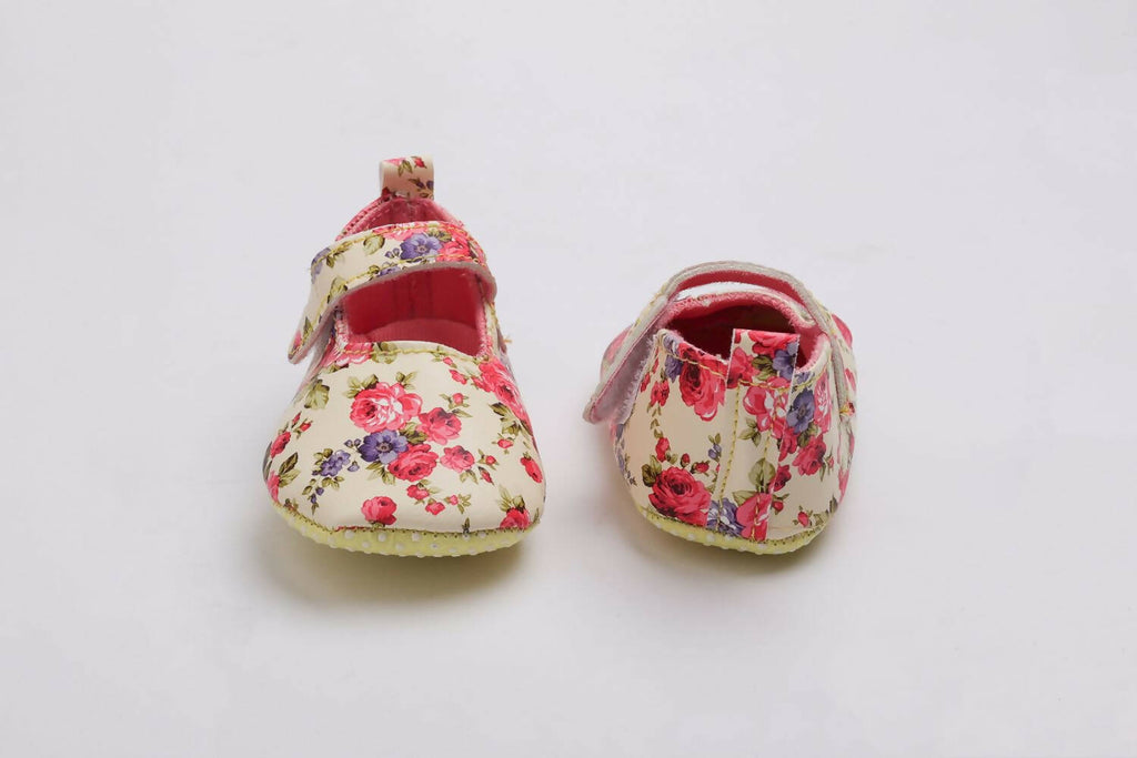 Tiny Bugs Girls Flowral Print Infants Booties - Pink | Grocsy