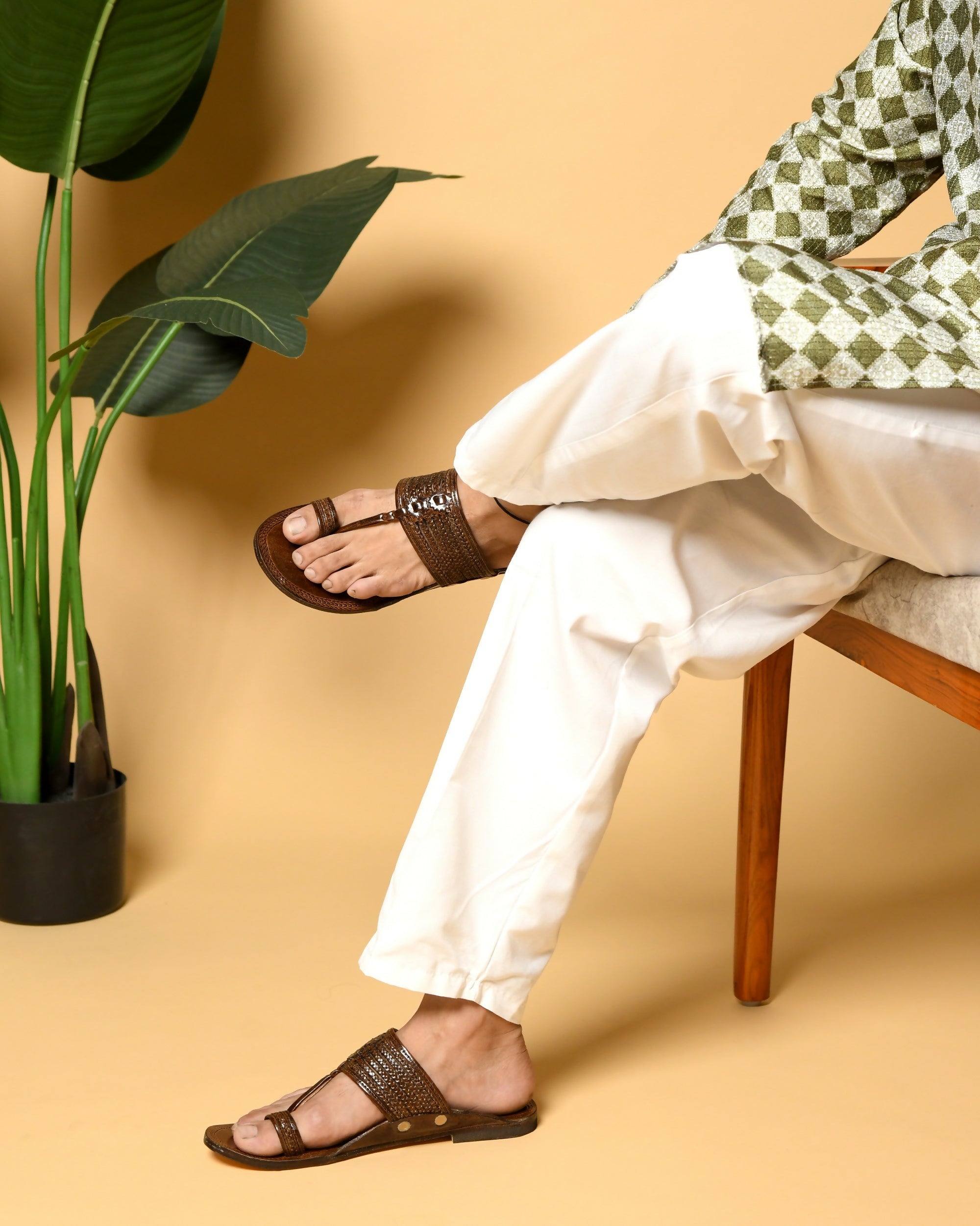 Stepsoft Men'S Brown Kolhapuri Chappal | Handcrafted Leather Slip-On Ethnic Footwear | Grocsy
