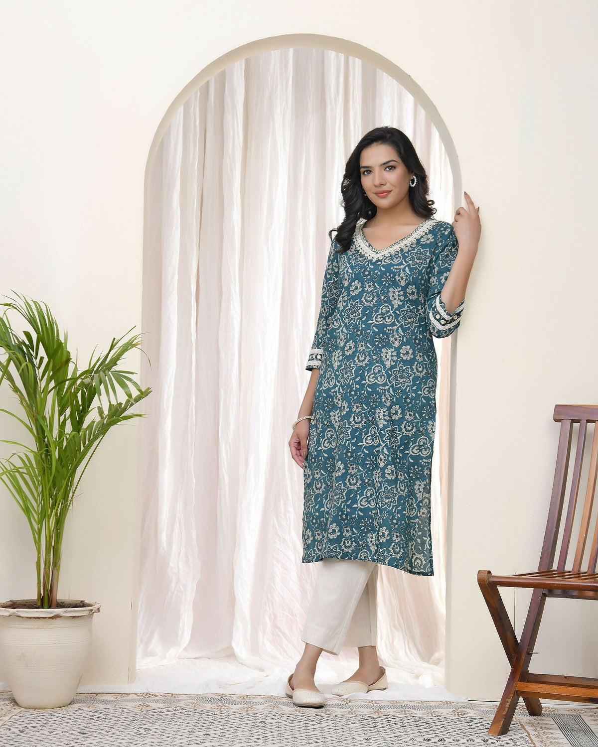 Vaasva Women Ferozi Cotton Printed Straight Kurti With Pant | Grocsy