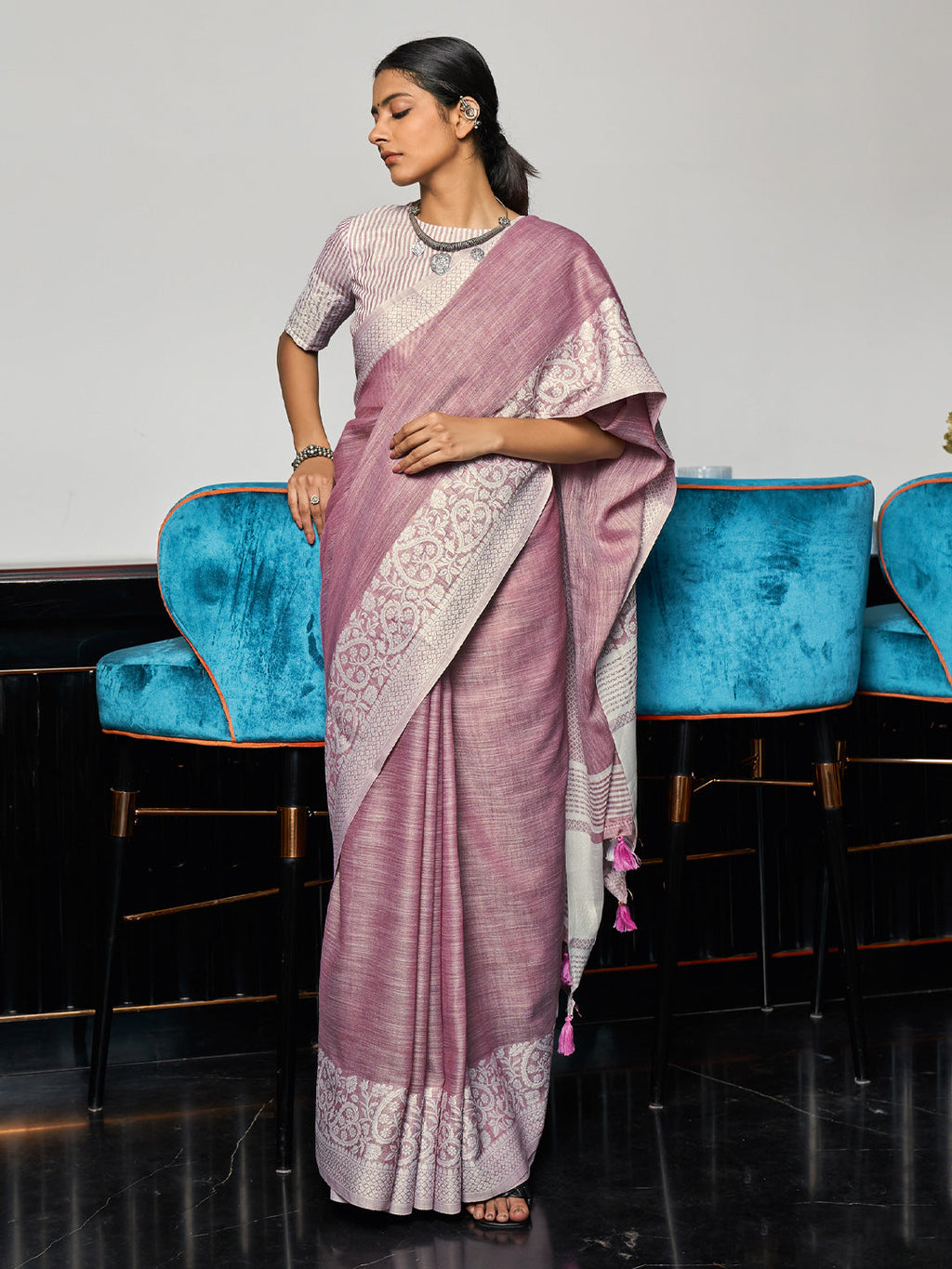 Anaita Lavender Linen Zari Work Saree With Blouse | Grocsy