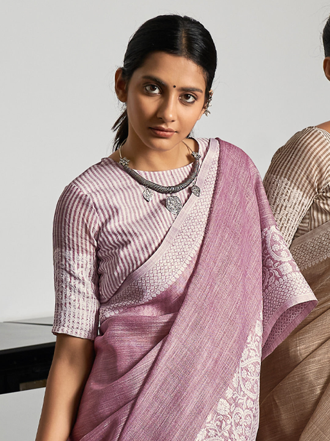 Anaita Lavender Linen Zari Work Saree With Blouse | Grocsy