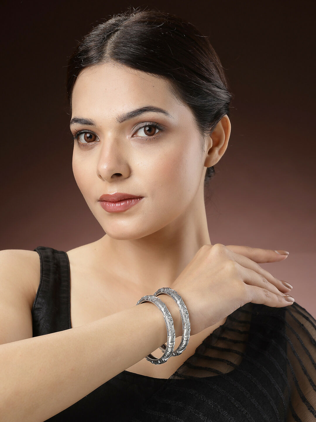 NVR Women's Set of 2 Silver-Toned German Silver Floral Oxidised Kada Bangle