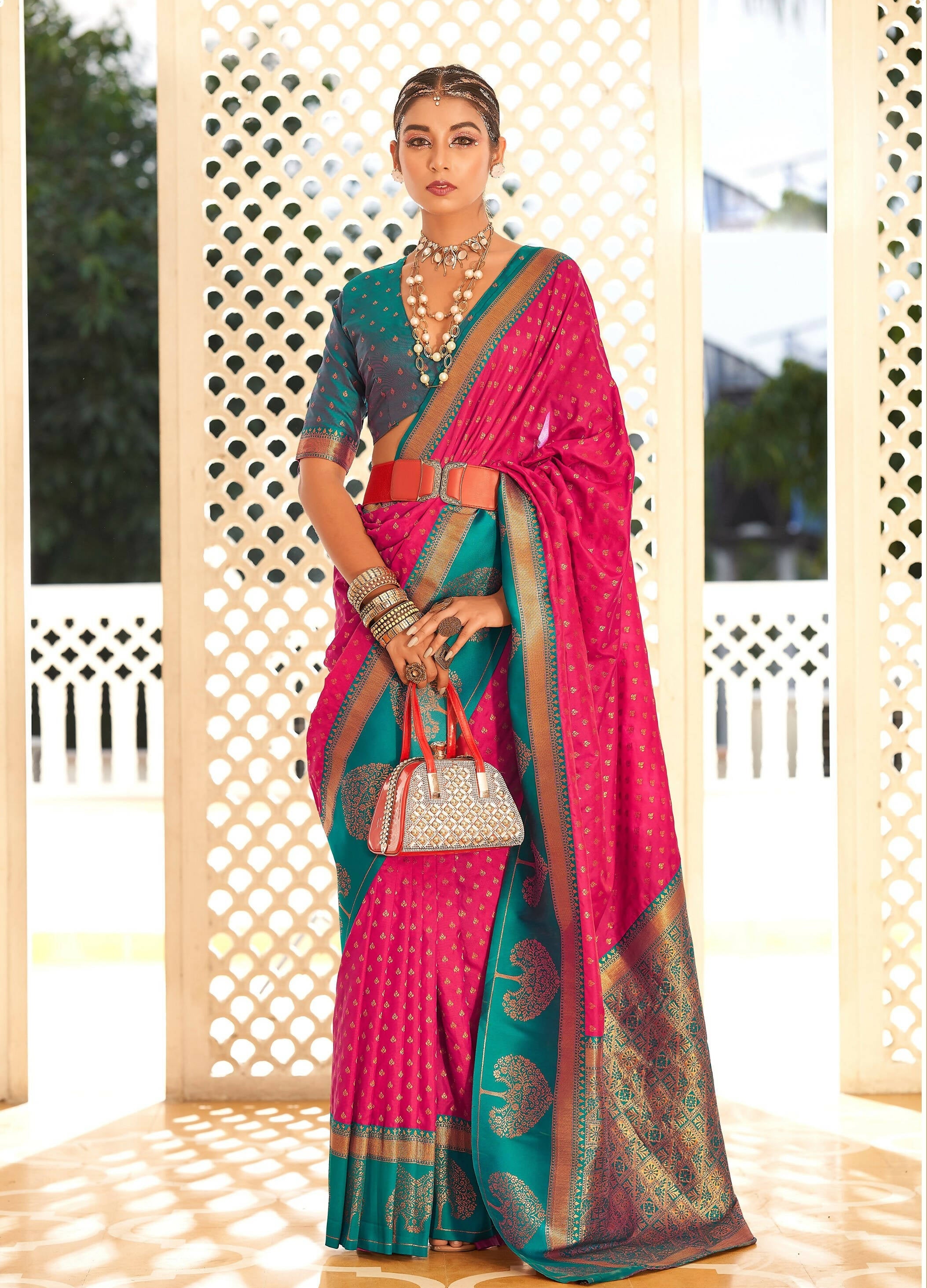 Pink Soft Banarasi Paithani Copper Zari Weaving Saree With Unstitched Blouse Piece - Jodha | Grocsy