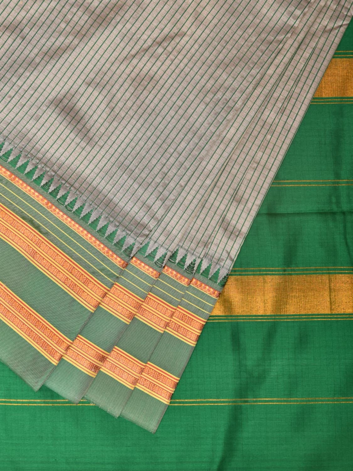 Light Grey and Green Narayanpet Silk Handloom Saree with Checks Design No Blouse - Global Threads | Grocsy