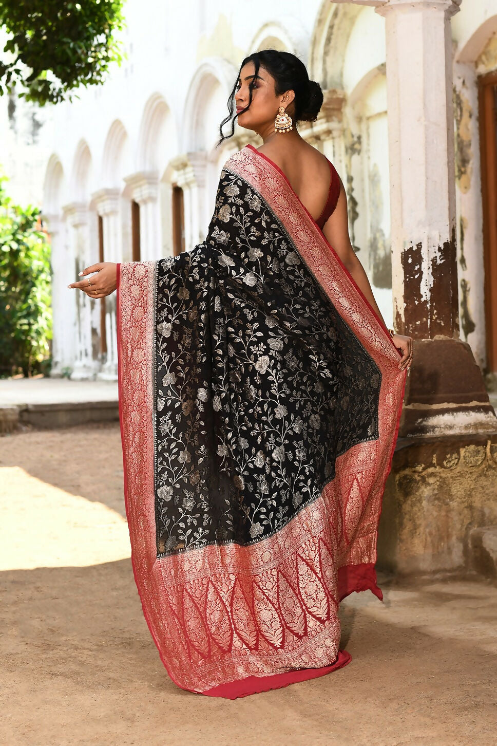 Joban Fashion Black Crepe Chiffon Pure Handloom Banarasi Silk Saree | Grocsy