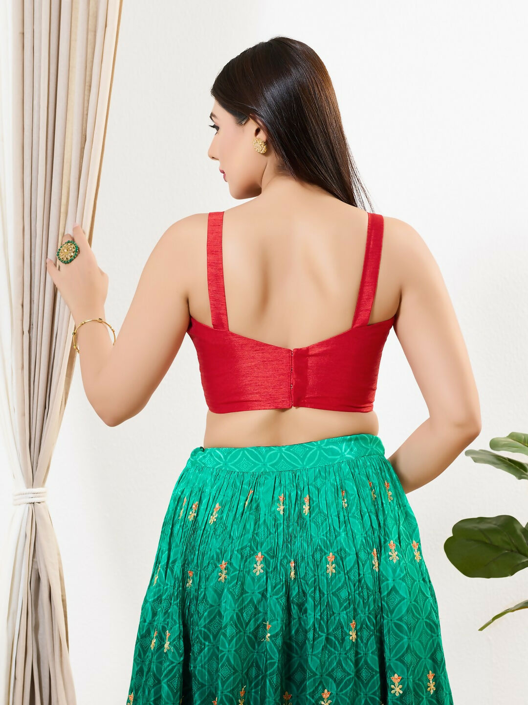 Joban Fashion Red Mulberry Silk Padded Blouse With Sweetheart Neck Sleeveless | Grocsy