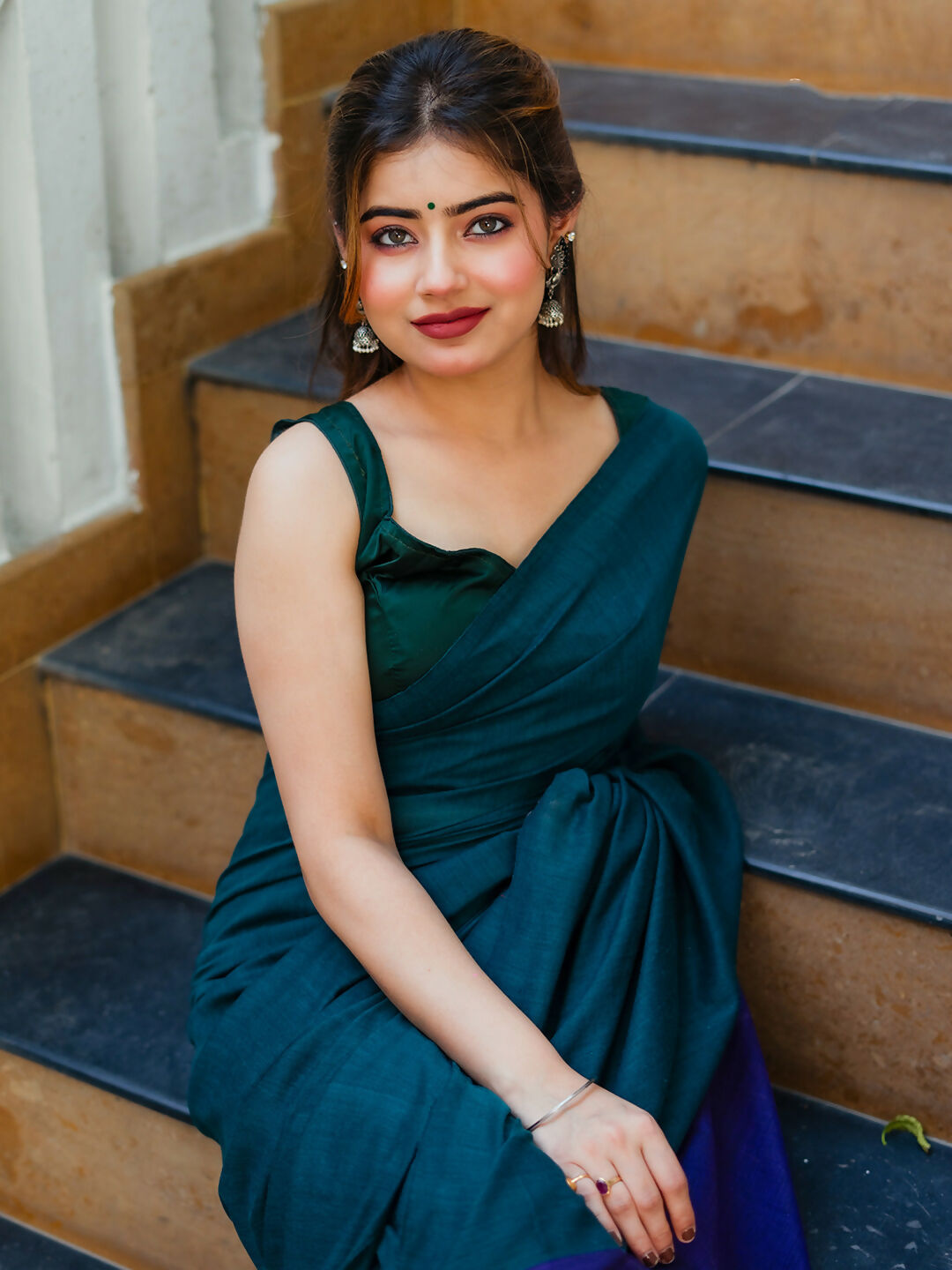 Zibaa Hand-Dyed Mul Cotton Peacock Green Saree with Tassels | Grocsy