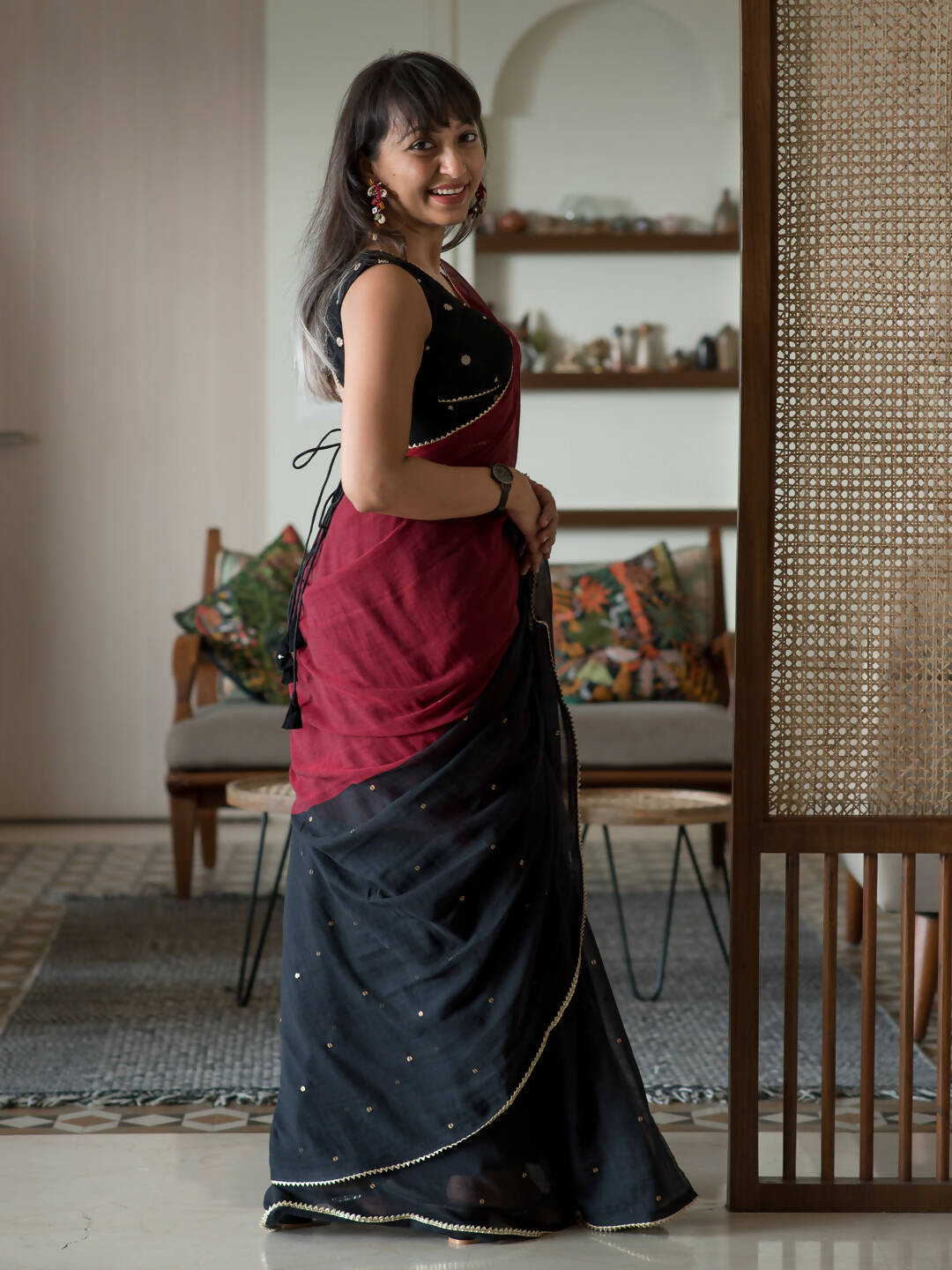 Suta Black Woven Design Pure Cotton Saree | Grocsy