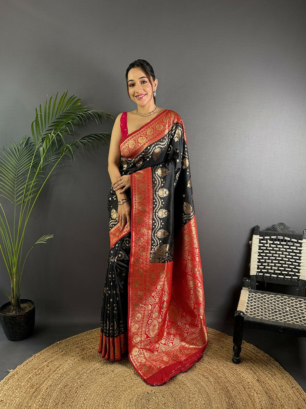 Joban Fashion Red Butti Banarasi Silk Sarees | Grocsy