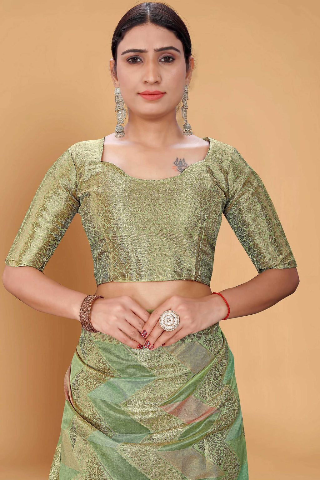 Green Soft Organza Woven Design Saree With Unstitched Blouse Piece - Zaara | Grocsy