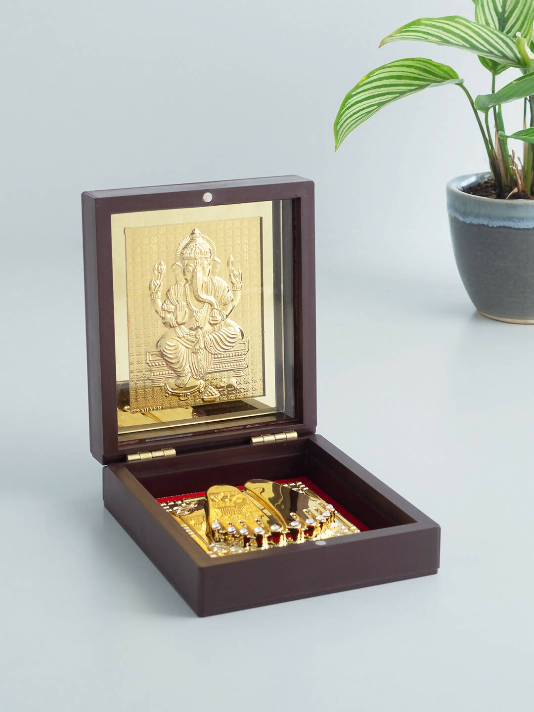 Golden Peacock 24-Ct Gold-Toned Gold Foil Ganesh Pooja Box | Grocsy