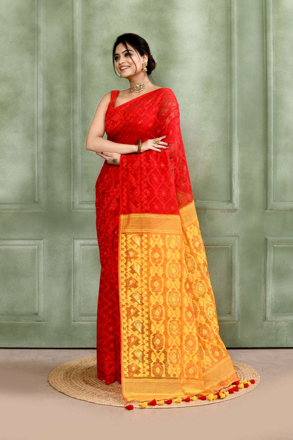 Piyari Fashion Women's Red Embellished Cotton Blend Jamdani Saree | Grocsy
