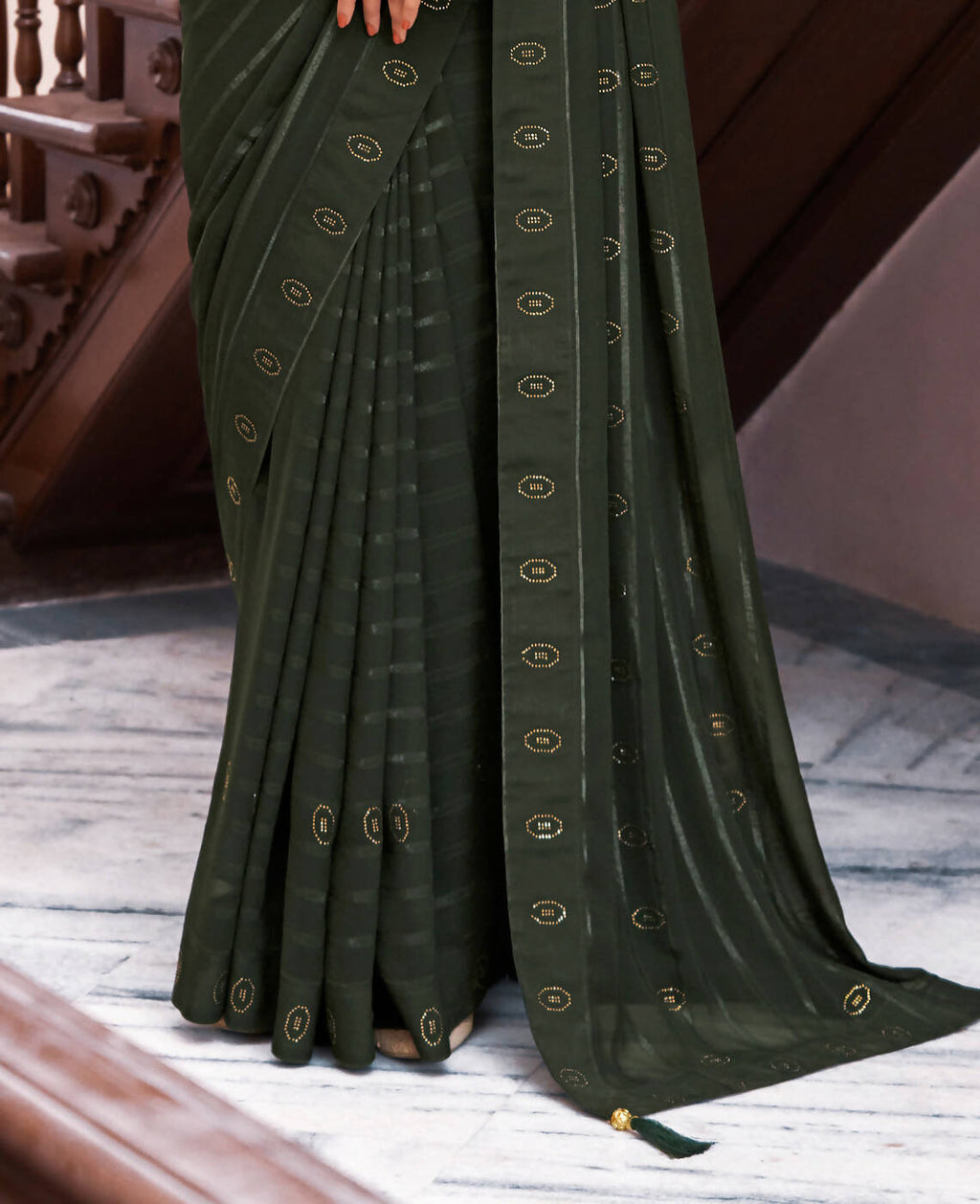 Green Georgette Swaroski Work Saree With Unstitched Blouse Piece - Juhi | Grocsy