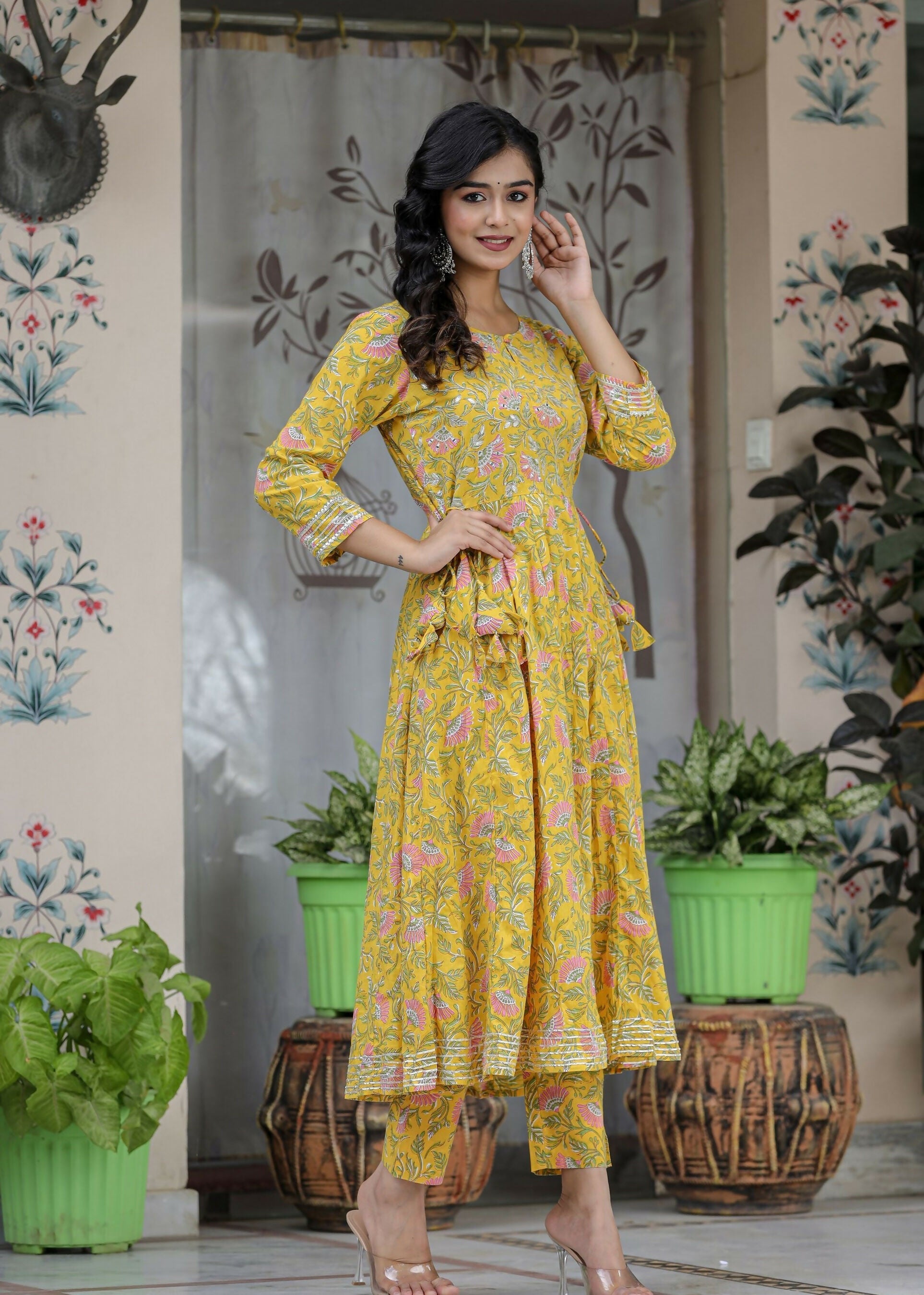 Kaajh Women's Yellow Floral Print Cotton Kurta Pant Set | Grocsy