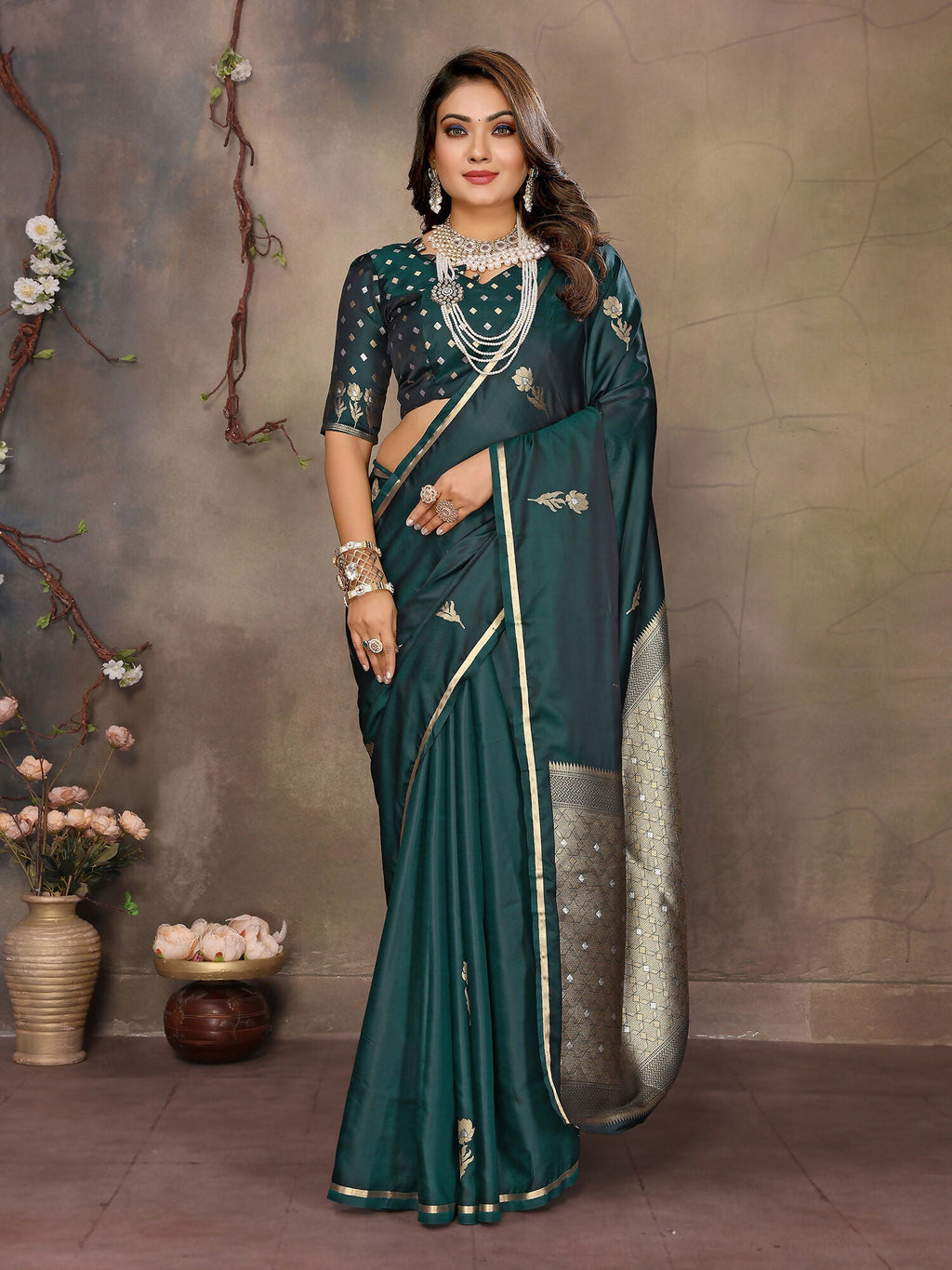 Joban Fashion Dark Green Floral & Botanical Motifs Satin Silk Banarasi Silk Saree | Grocsy