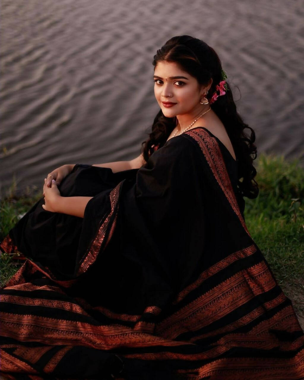 DEIANA'S Beautiful Designer Golden zari Soft Lichi Silk Saree - Black | Grocsy