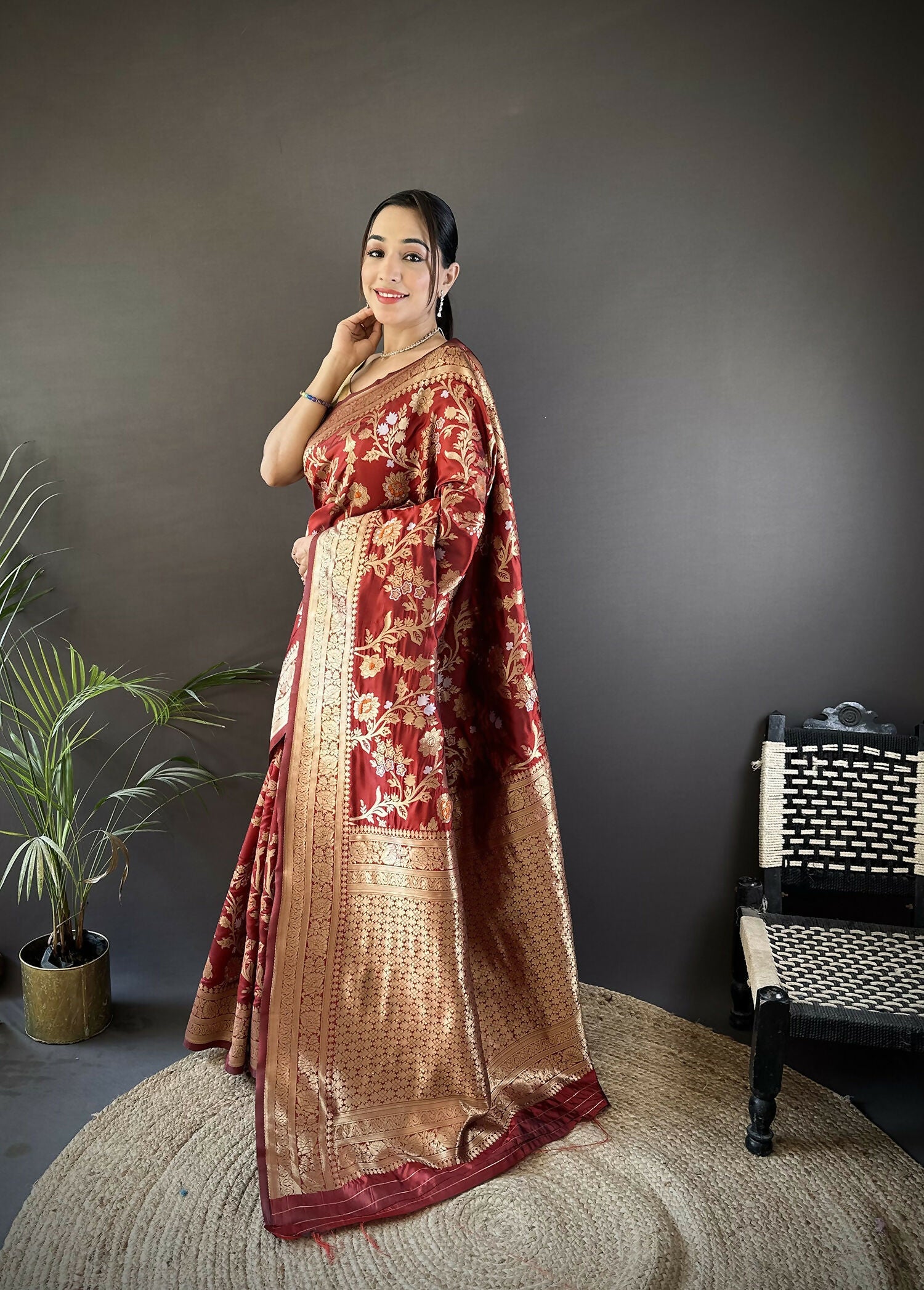 Joban Fashion Maroon Floral & Ethnic Motifs Design Soft Silk Meenakari Banarasi Saree | Grocsy