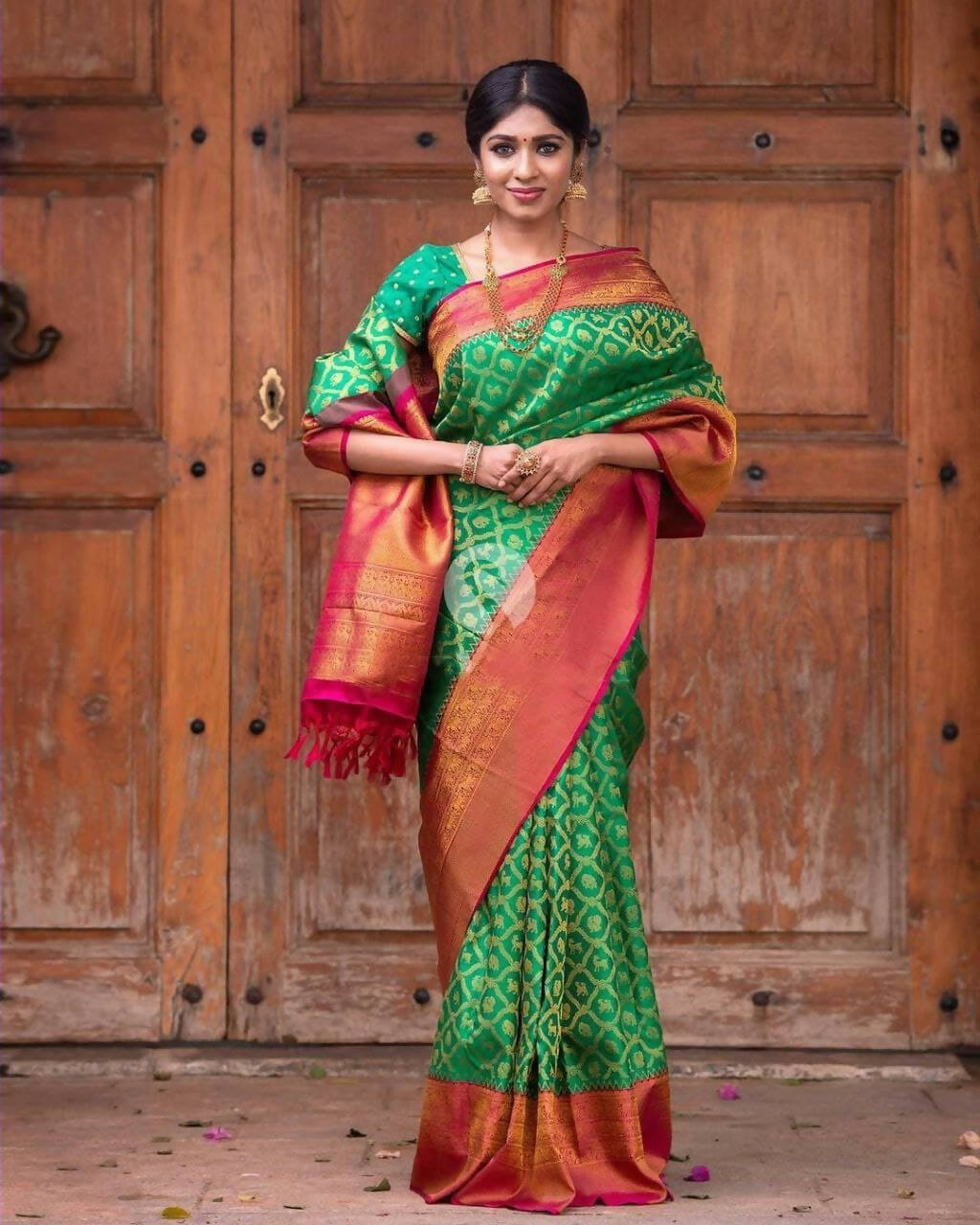 DEIANA'S Beautiful Designer Golden zari Soft Lichi Silk Saree - Green | Grocsy