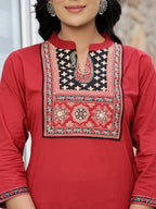 Yufta Maroon Cotton Mandarin Collar Kurta Dupatta Set | Grocsy