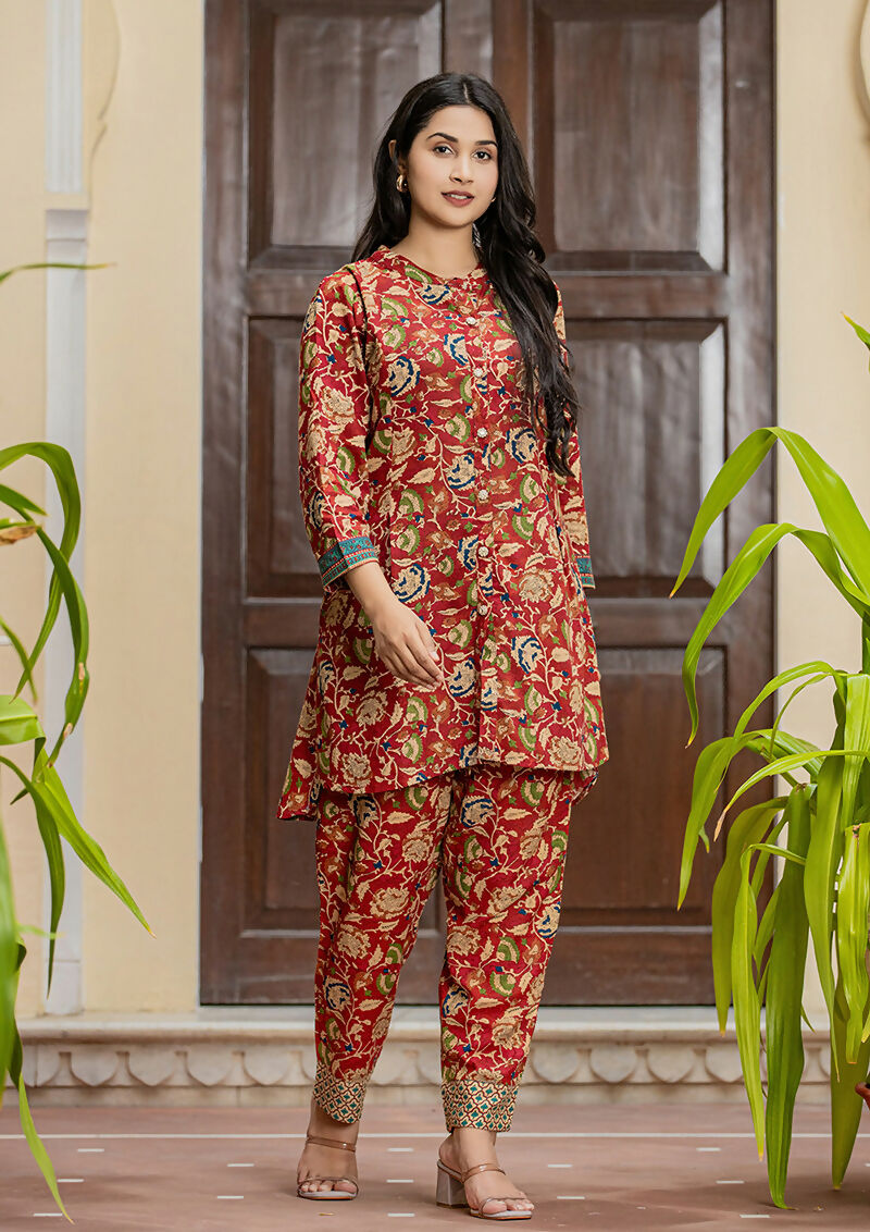 Kaajh Women's Maroon Floral Printed Viscose Rayon Kurta Pant Set | Grocsy