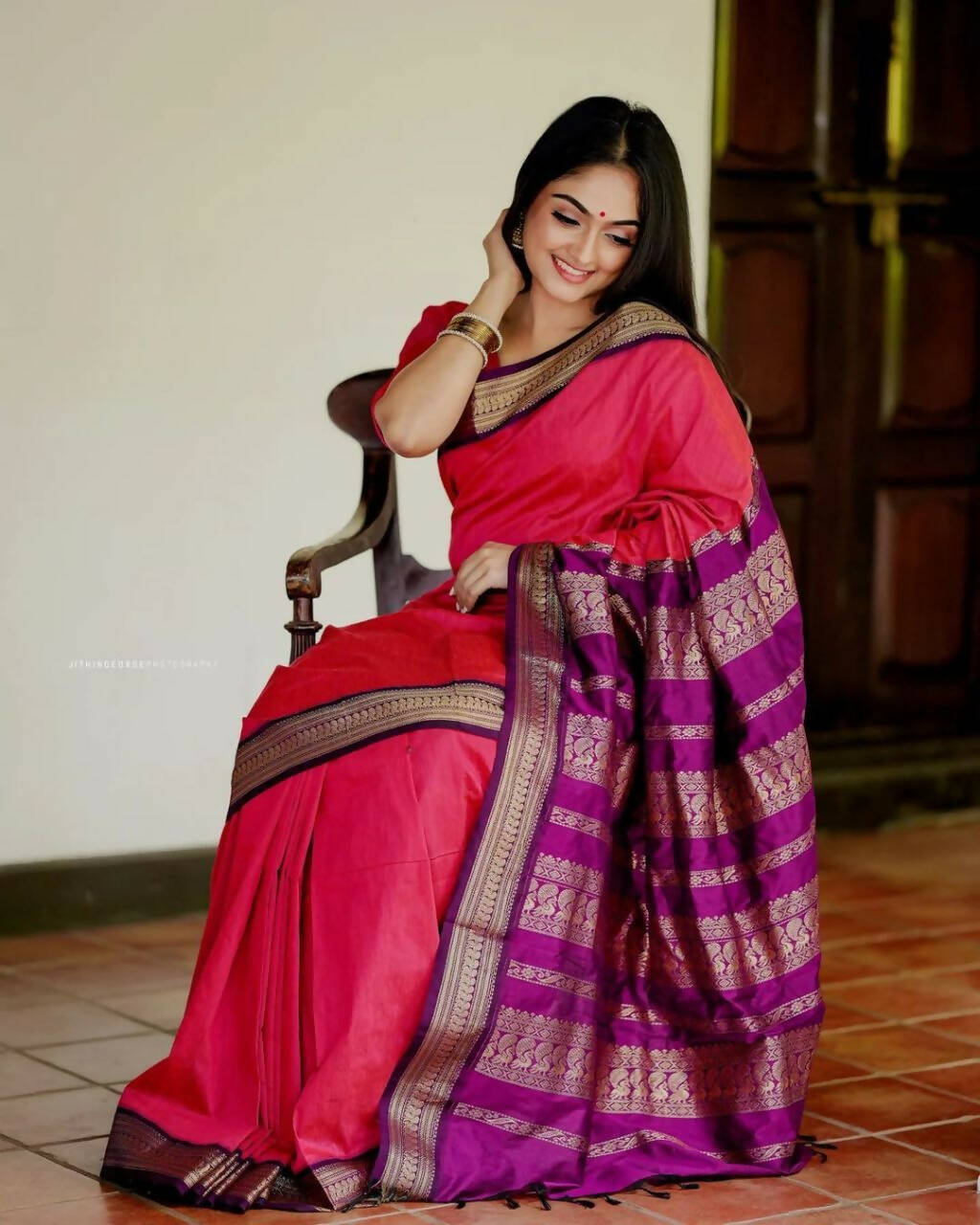 DEIANA'S Beautiful Designer Golden zari Soft Lichi Silk Saree - Pink | Grocsy