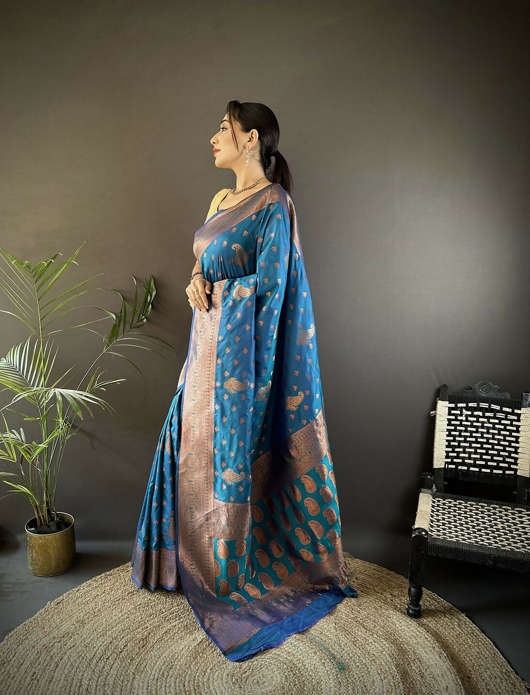 Joban Fashion Banarasi Royal Blue Woven Woven Soft Silk Saree | Grocsy