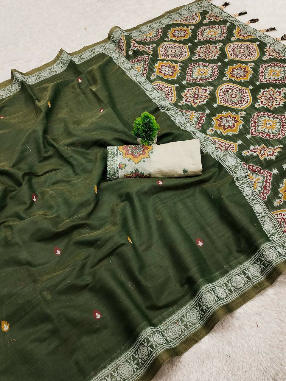 Vastranavya Green Muga Cotton Meenakari & Azarakh Pallu Saree with Contrast Blouse | Grocsy