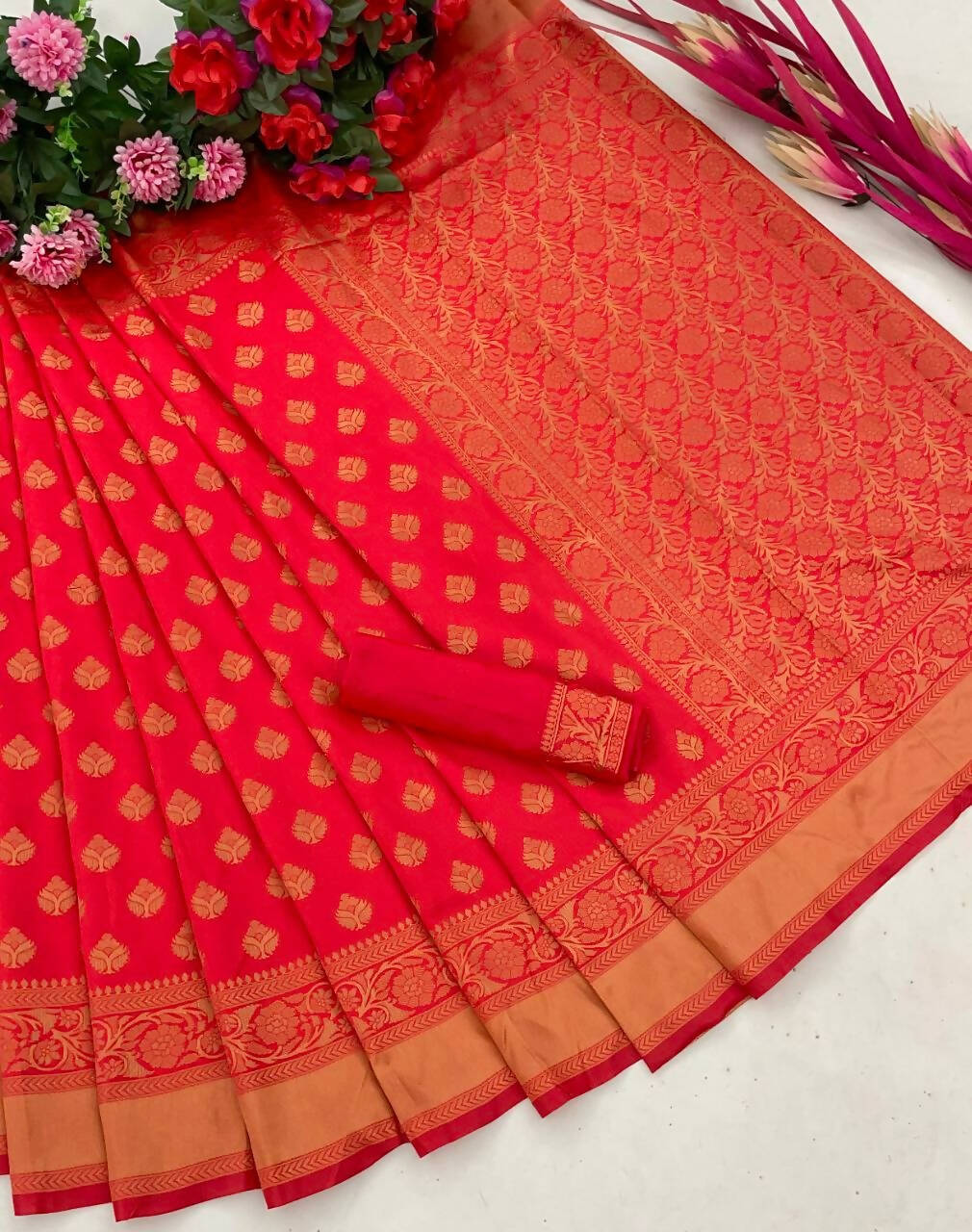 DEIANA'S Beautiful Designer Golden zari Soft Lichi Silk Saree - Pink | Grocsy