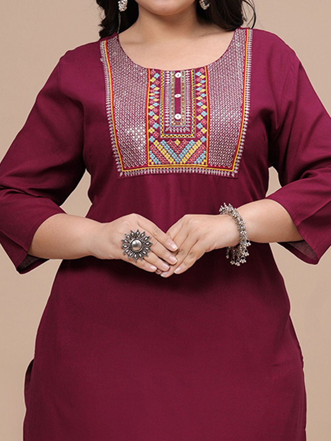 Sztori Women Ethnic Motifs Thread Work Kurta | Grocsy