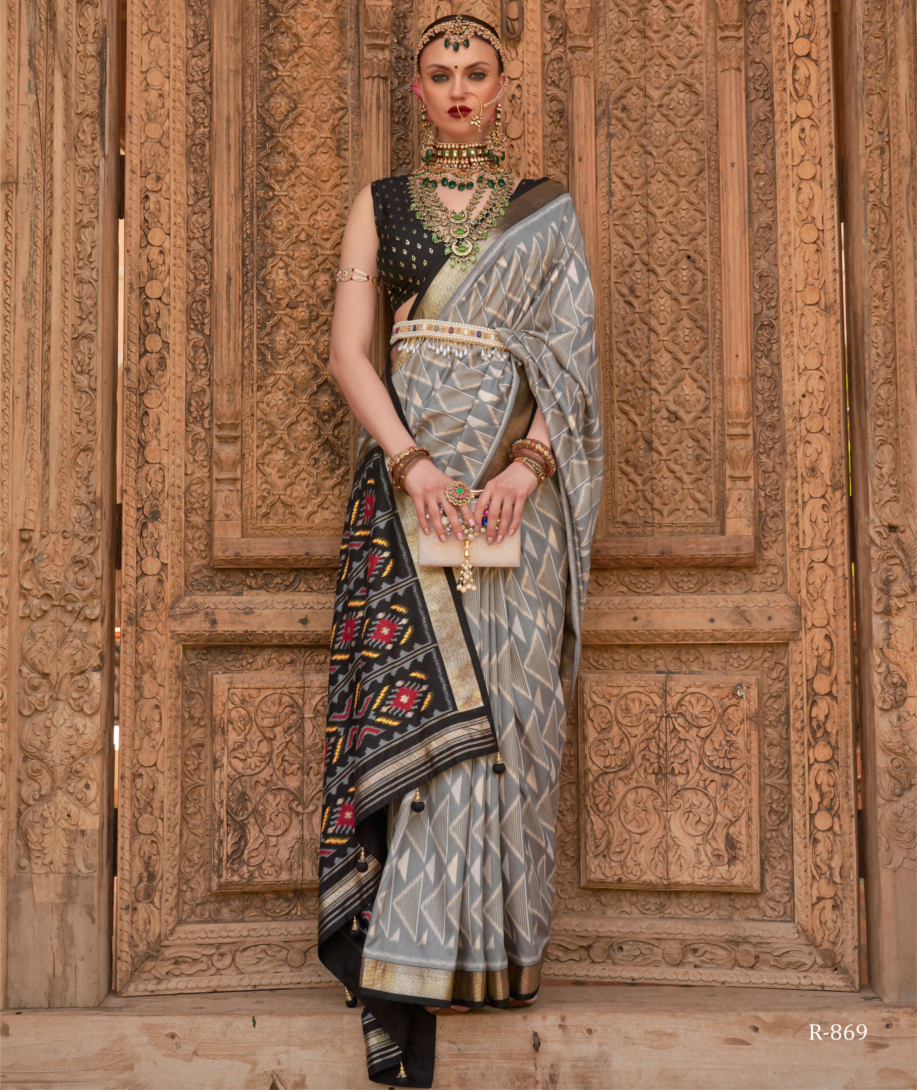 Grey Silk Geometric Printed Saree With Unstitched Blouse Piece - Aanchal | Grocsy