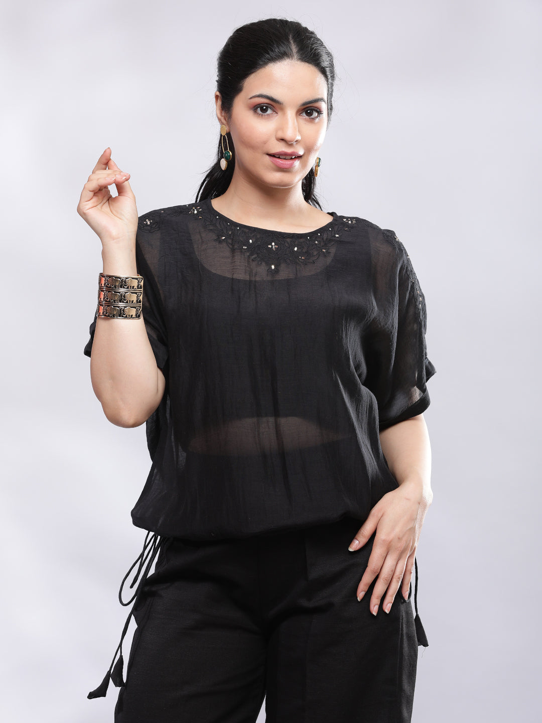 BohoJazz Signature Mul Two Layer Blouson Kimono Top with Motif - Black | Grocsy