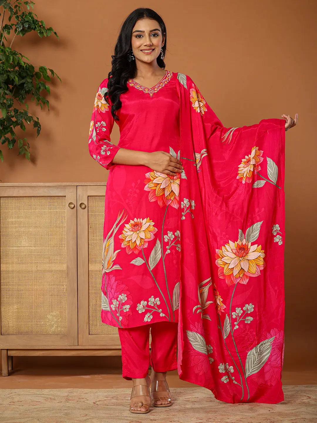 Yufta Muslin Pink Kurta Dupatta Pant Set | Grocsy