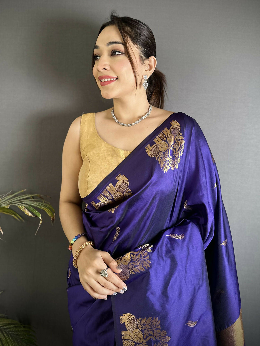 Joban Fashion Violet Motifs Zari Weaving Soft Silk Banarasi Saree | Grocsy
