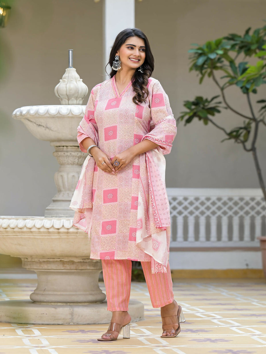 Juniper Women's Pink Floral Printed Cotton Kurta Set With Thread Work | Grocsy