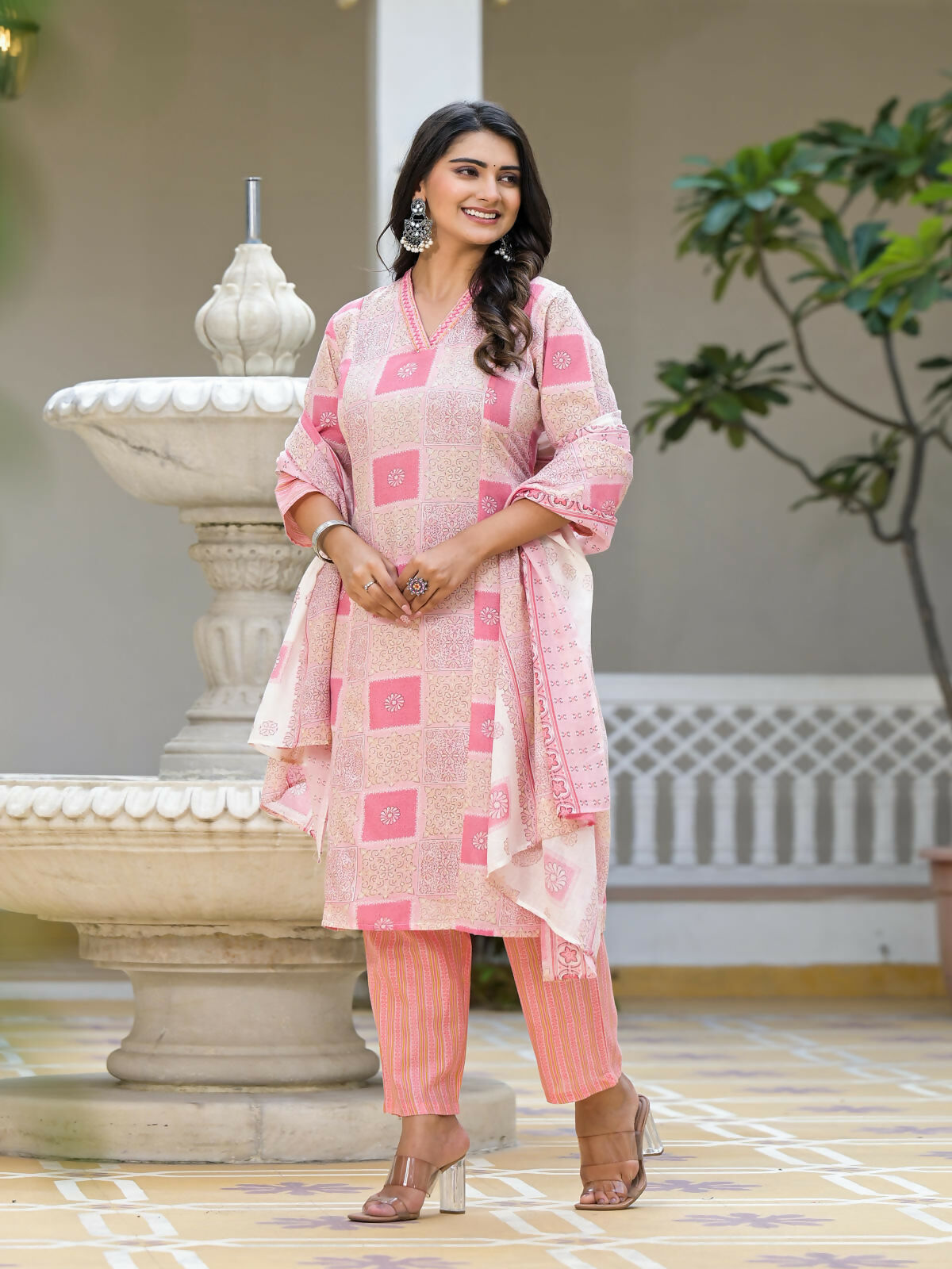 Juniper Women's Pink Floral Printed Cotton Kurta Set With Thread Work | Grocsy