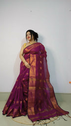 Exclusive Collection Beautiful Magenta Cotton Silk Woven Handloom Saree With Running Blouse Piece | Grocsy